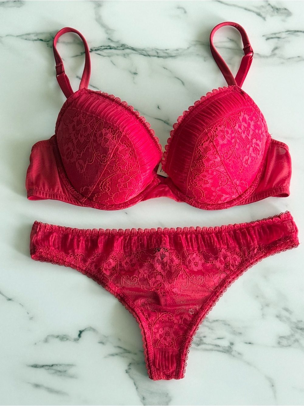 La Perla Scarlet Lace Push-Up Bra & Thong Set